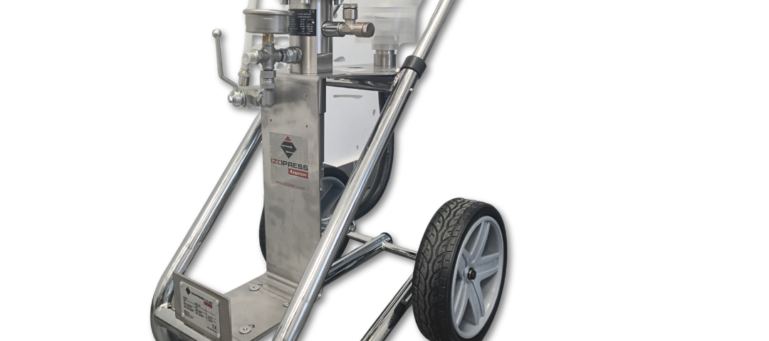 06164-IZOPRESS-Pro-1K-33-na-wozku