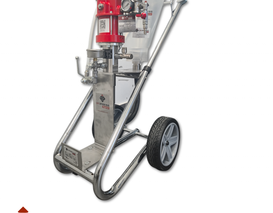 06164-IZOPRESS-Pro-1K-33-na-wozku